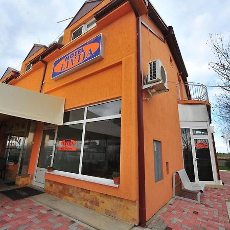 Motel Livija Petrovec Экстерьер фото