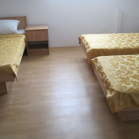 Motel Livija Petrovec Экстерьер фото