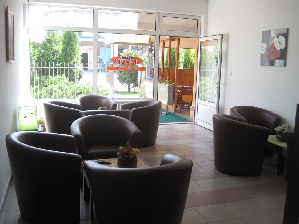 Motel Livija Petrovec Экстерьер фото
