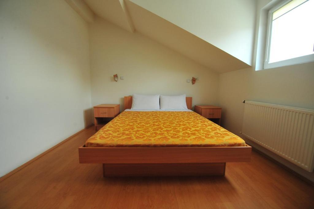 Motel Livija Petrovec Номер фото