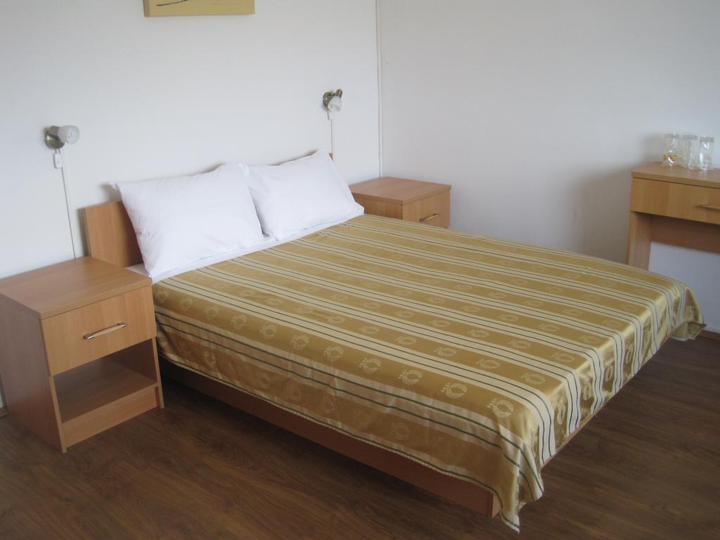 Motel Livija Petrovec Экстерьер фото